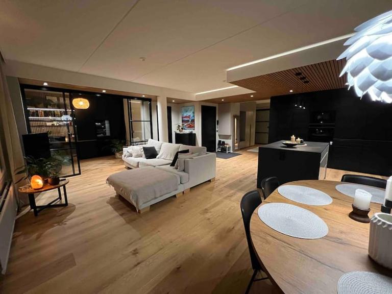 Unique Penthouse Apartment - Ferienwohnung Rovaniemi