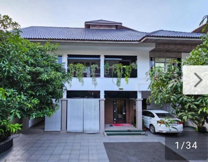 Niks home stay - A - B&B Thrissur