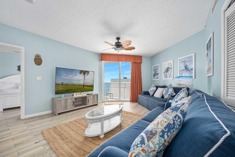 Luxury 20th Floor 2 BR Condo Direct Oceanfront Resort Daytona Beach - Chambres d'hôtes Daytona Beach