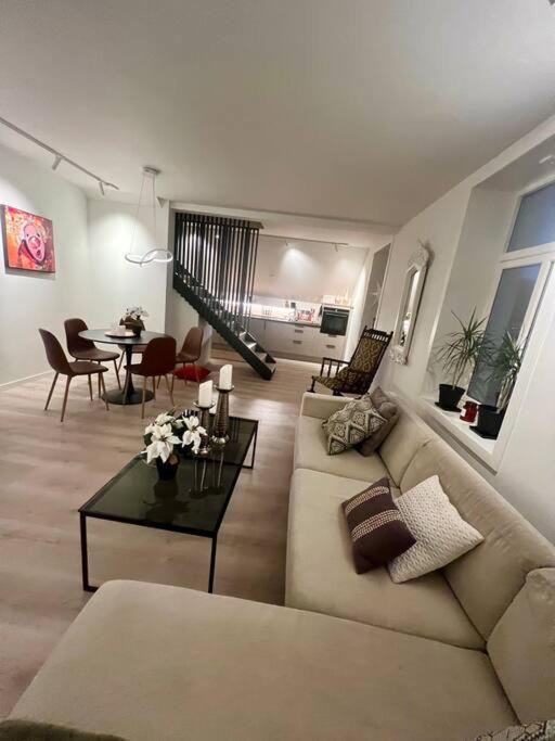 I hjertet av Nordens Paris. - Ferienwohnung Tromsø