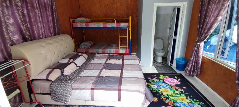 Teniat Village - B&B Rantau Panjang