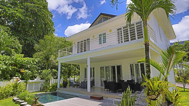 Villa Blanc - Chateau Elysium - B&B Beau Vallon