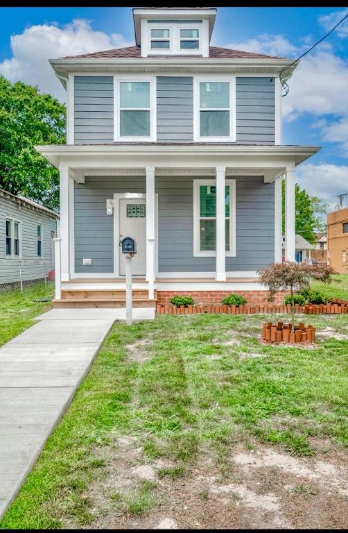 The Chesapeake Gray - B&B Norfolk