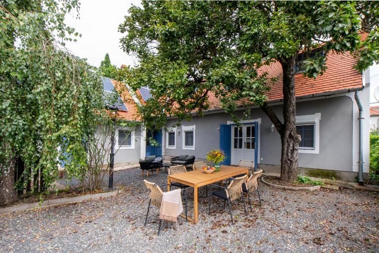 Sarki-ház - B&B Szigliget