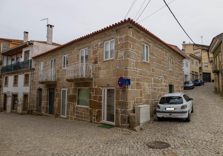 Casa da Praça de Murça - B&B Murça