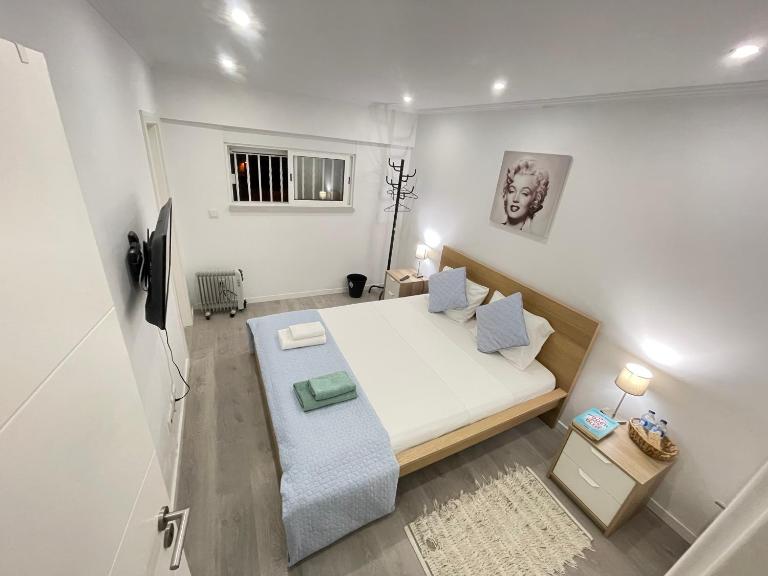 airport room - Bed and Breakfast Lissabon