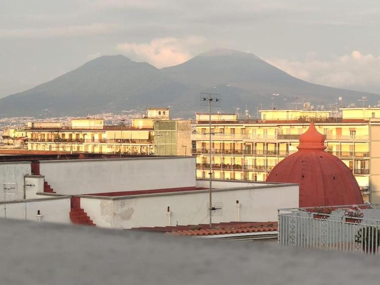 LidaHouse Terrace and Vesuvio view next Museum By HouseinNaples - B&B Napoli