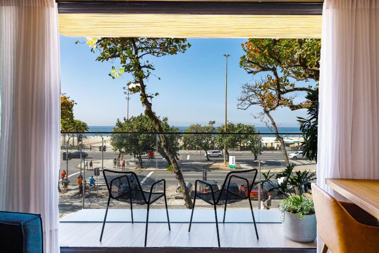 Luxuosos Apartamentos por Temporada na Atlântica à Beira-Mar, Copacabana - B&B Rio de Janeiro
