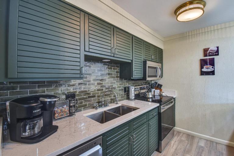 Steamboat Springs Condo: Community Pool & Hot Tub! - Bed and Breakfast Steamboat Springs