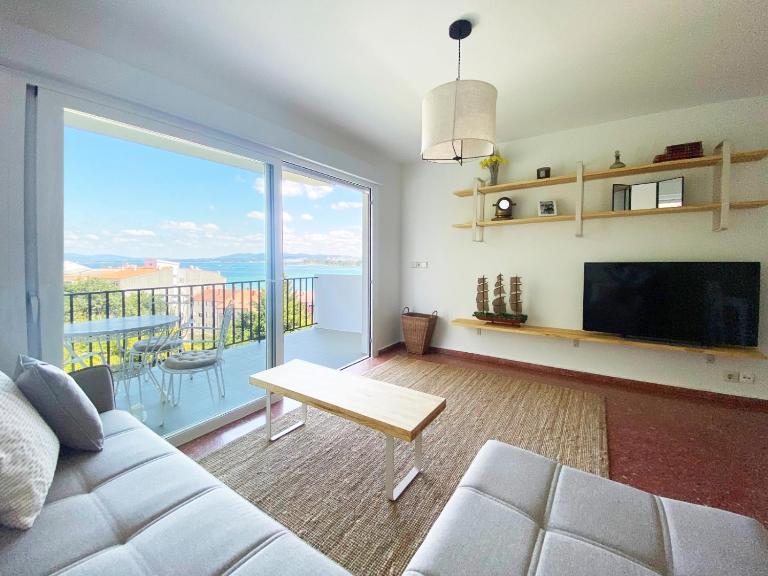Piso 3 dormitorios y terraza con vistas a la Isla de A Toxa - Chambres d'hôtes O Grove