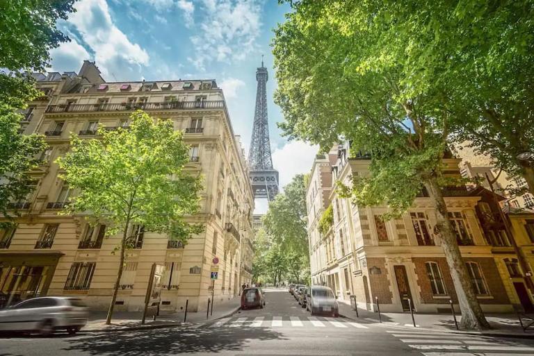 Special! 500m to Eiffel Tower: Duplex with terrace - B&B Parigi