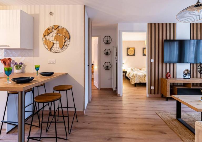 Le Carrousel Avec Parking Privé - B&B Digione
