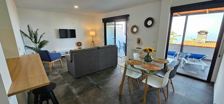 Las Norias Apartamentos & Grill - B&B Villa y Puerto de Tazacorte