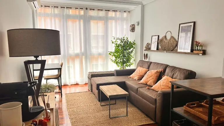 Exclusivo "Gran Bilbao" Suite Deluxe PARKING OPCIONAL - B&B Santurtzi