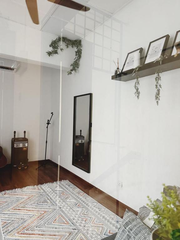 The Classy RomaAkar - B&B Shah Alam