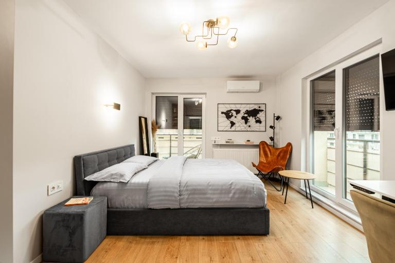 CLUJSTAYS Urban Studio near Iulius Mall - Ferienwohnung Klausenburg