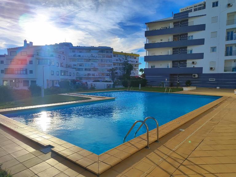 Albufeira Vintage Apartment 1 With Pool by Homing - Bed and Breakfast Albufeira