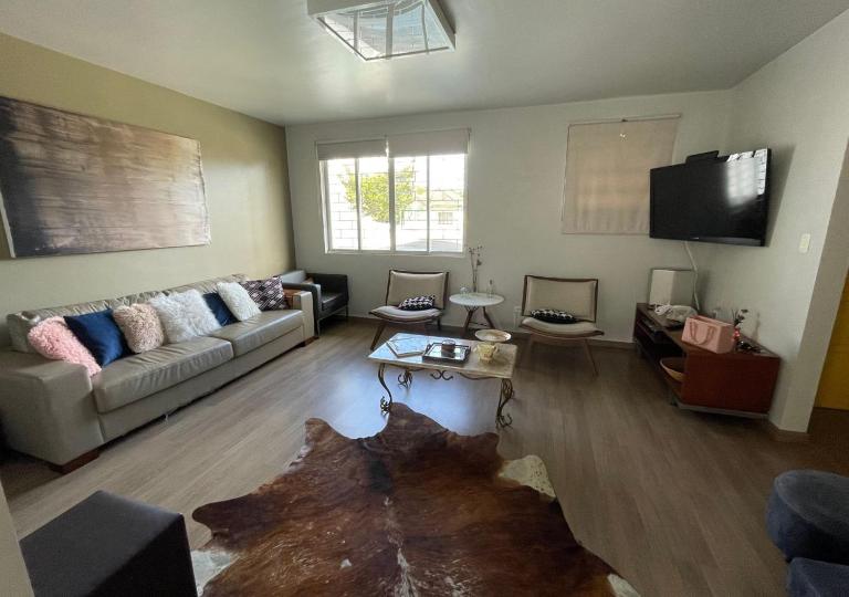 Duplex completo em Curitiba, Três quartos - Bairro Cabral - Pet friendly - B&B Curitiba