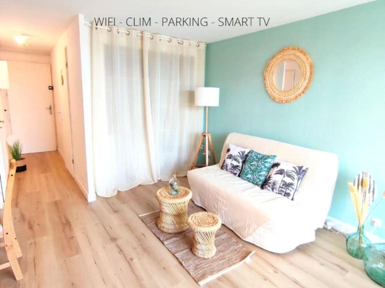 L'Escapade : Charmant T2 -Parking gratuit, piscine, wifi, clim - B&B Gruissan