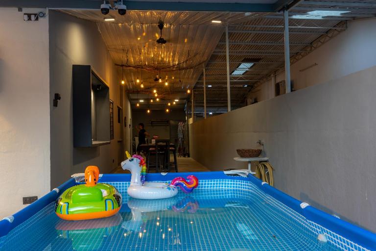 -NEW- 22Pax 5R4B V KTV,KID'S POOL,POOL TABLE NEAR USM,LWE HOSPITAL,SPI ARENA - Bed and Breakfast George Town