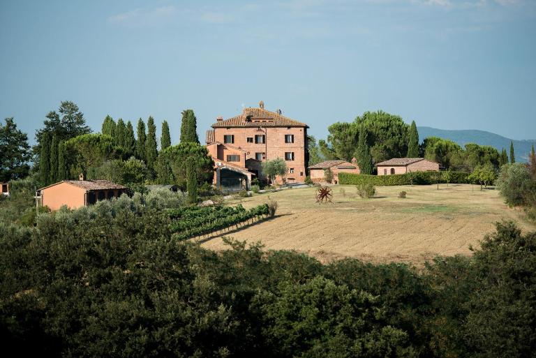 Agriturismo Palazzo Val Del Sasso - Chambres d'hôtes Villastrada
