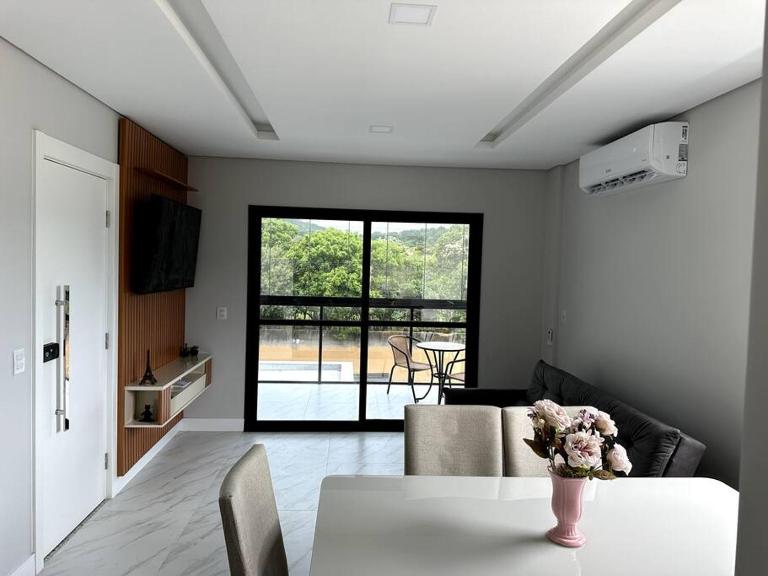 Lindo apartamento a 400 metros da praia com selo azul de qualidade - B&B Governador Celso Ramos
