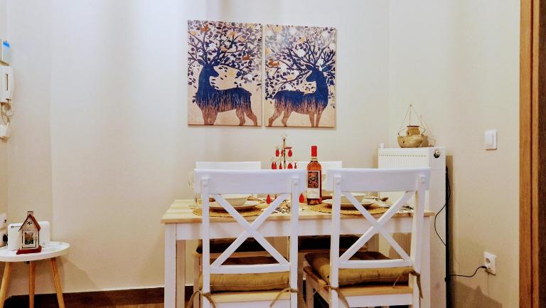Athens Gem, next to Metro, walk to Acropolis - B&B Atene