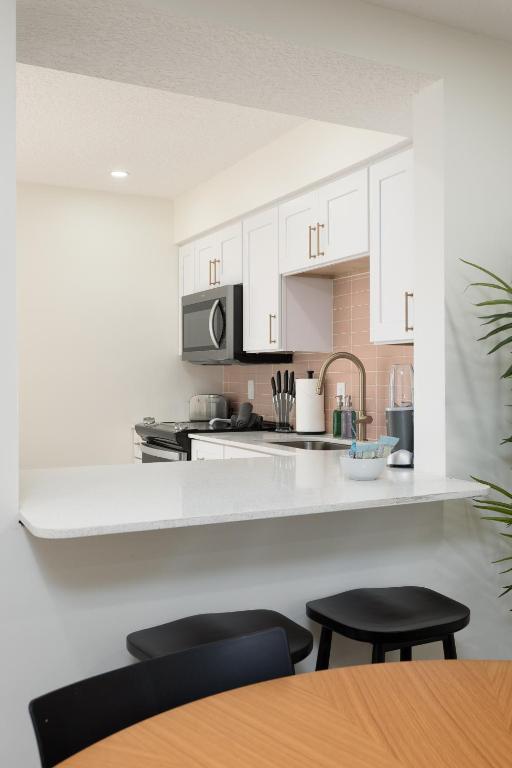 Be A Nomad Lovely 2br 1blk from the Ocean - B&B Jacksonville Beach