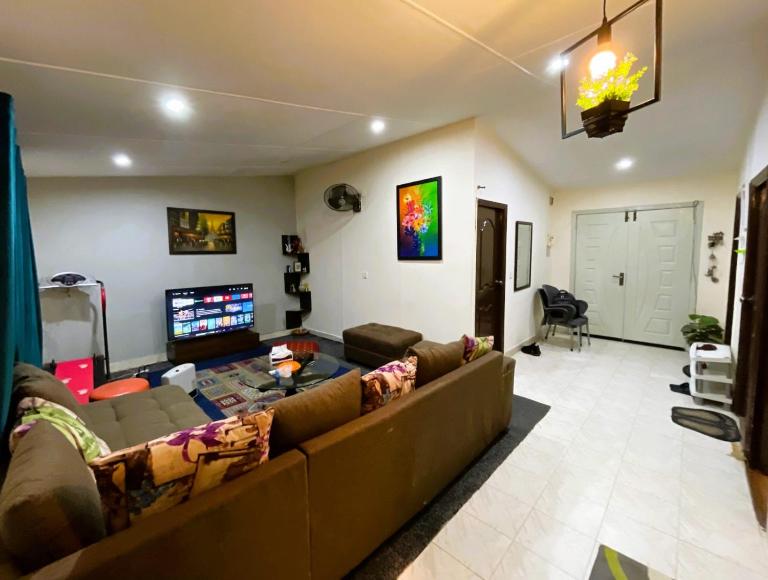QB Elegant Villa with Valley View - Bed and Breakfast Rawalpindi