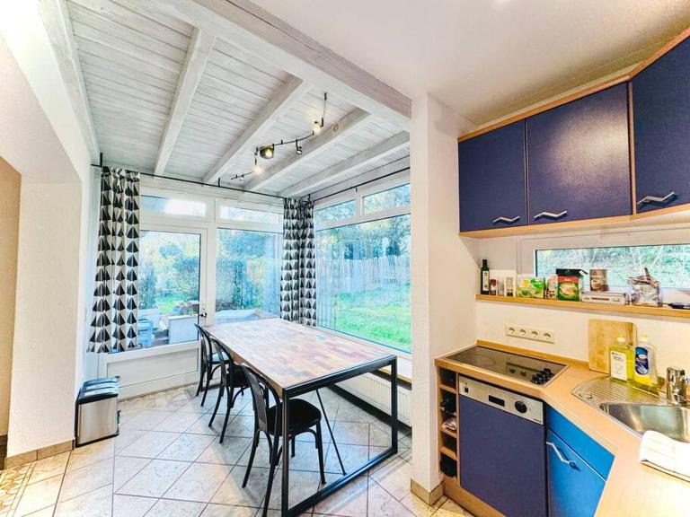 Skyview Studio Peaceful Retreat near Luxemburg Airport - Bed and Breakfast Niederanven