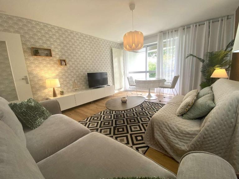 Bénodet : Superbe T2 rénové à 100m de la plage, parking inclus - FR-1-481-90 - Chambres d'hôtes Bénodet