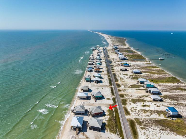 003 Whale of a Tale - Bed and Breakfast Dauphin Island
