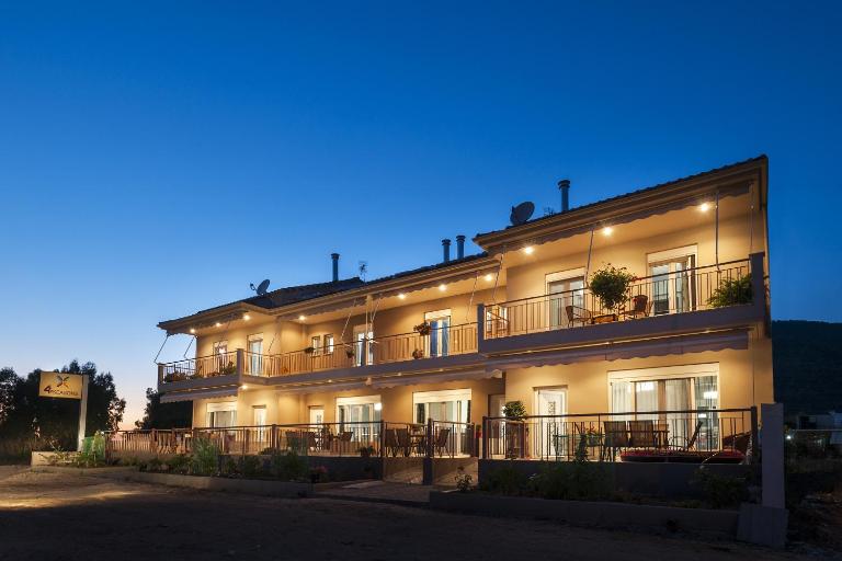 4 Seasons Villas - Ferienwohnung Platariá