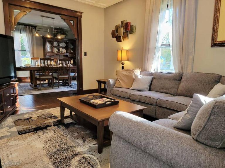 Beautiful Craftsman Style Home w/ Fenced Yard - B&B South Beloit