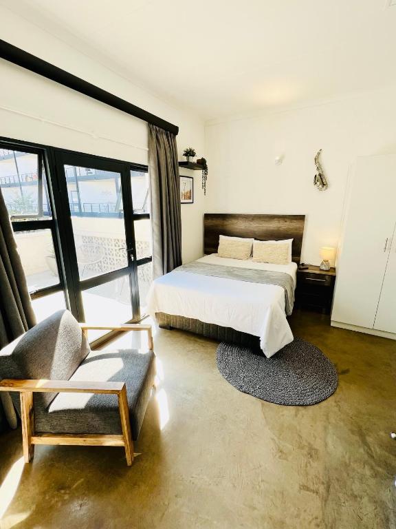 City Living Apartment 119 - Private Balcony, Washing Machine & Fast WiFi - B&B Johannesburg