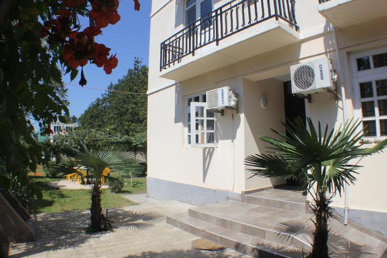 Hotel Luka, near Church - B&B Ureki
