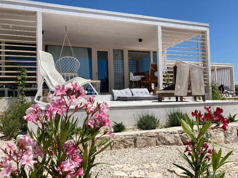Buqez 58 - Drage villas - B&B Drage