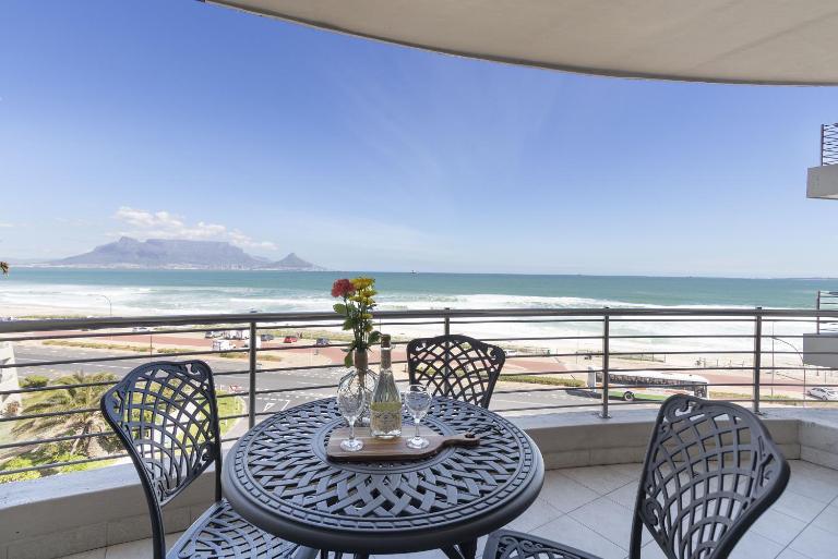 Portico 405 - Chambres d'hôtes Bloubergstrand