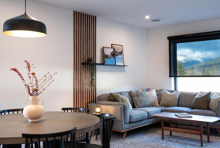 Villa 23 Cabot Peaks by Revelstoke Vacations - B&B Revelstoke