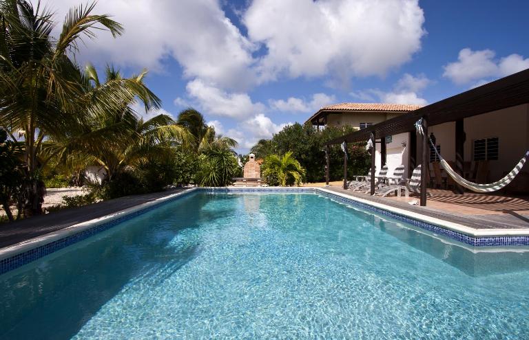 Kas Vis with Private Pool in Upscale Punt Vierkant - B&B Kralendijk