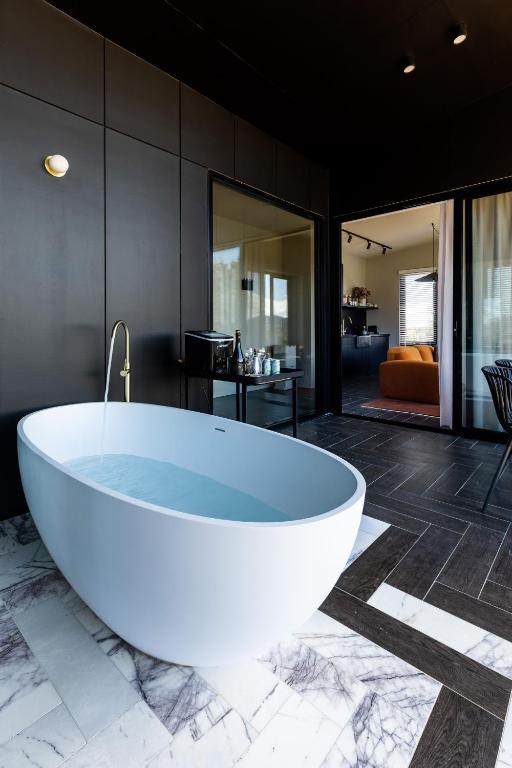 Wherewithal Luxury Suites - Chambres d'hôtes Carlton