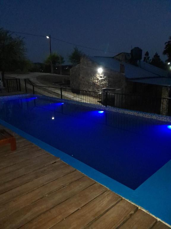 Cabañas Wasirumi Pileta y bajada al Rio - B&B Bialet Massé