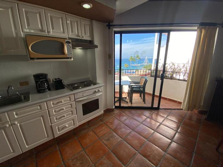 one beach street hotel -Beach front Spacious 1BD 1BA fabulous view in Zona Romantic Puerto Vallarta - B&B Puerto Vallarta