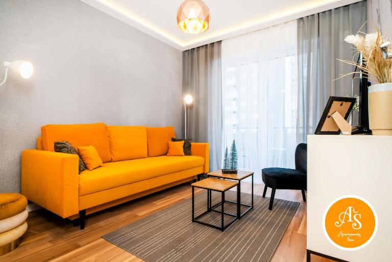 ApartamentySnu, Wola Komfort IV z parkingiem - Chambres d'hôtes Varsovie