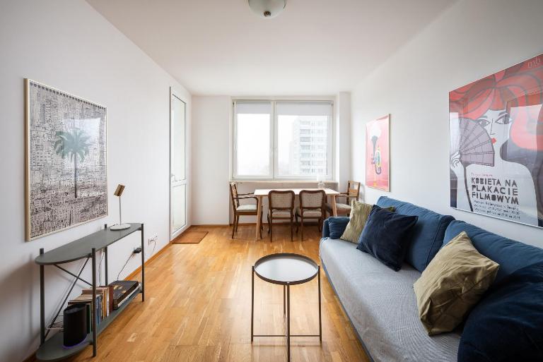 Metro Plocka Comfort Apartment by BookingHost - Ferienwohnung Warschau