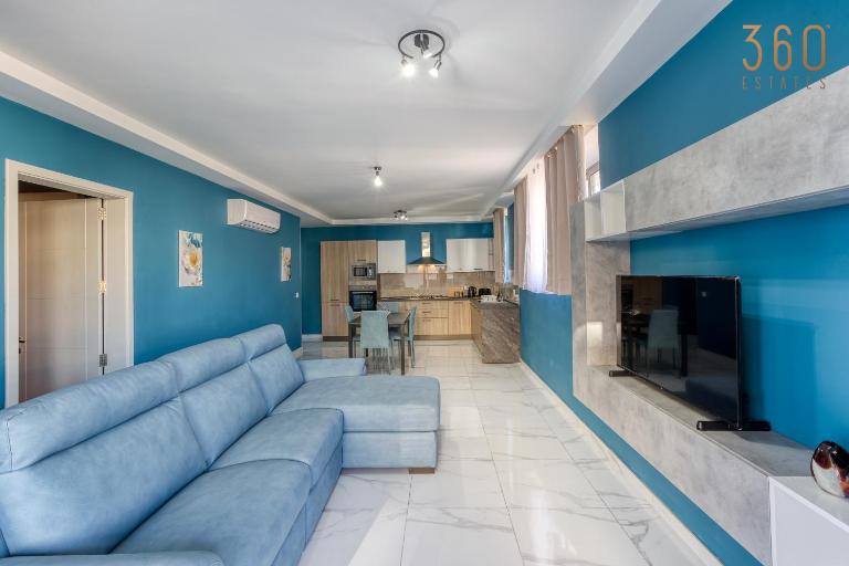 Relaxing 2BR home with Private Balcony in Mellieha by 360 Estates - Ferienwohnung Mellieha