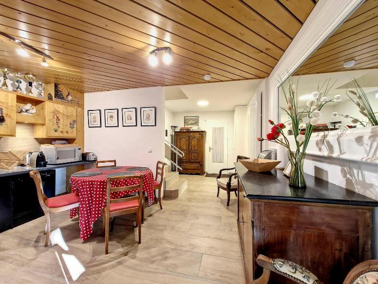 Appartement de charme rénové proche du centre et des pistes avec Wi-Fi - FR-1-692-91 - B&B La Chapelle-d'Abondance