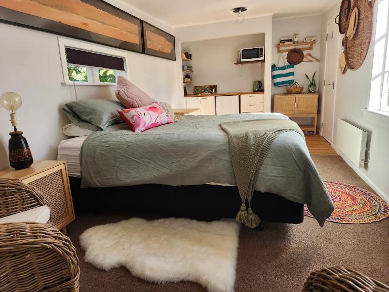'Haumoana' in Olde Beach. - B&B Waikanae