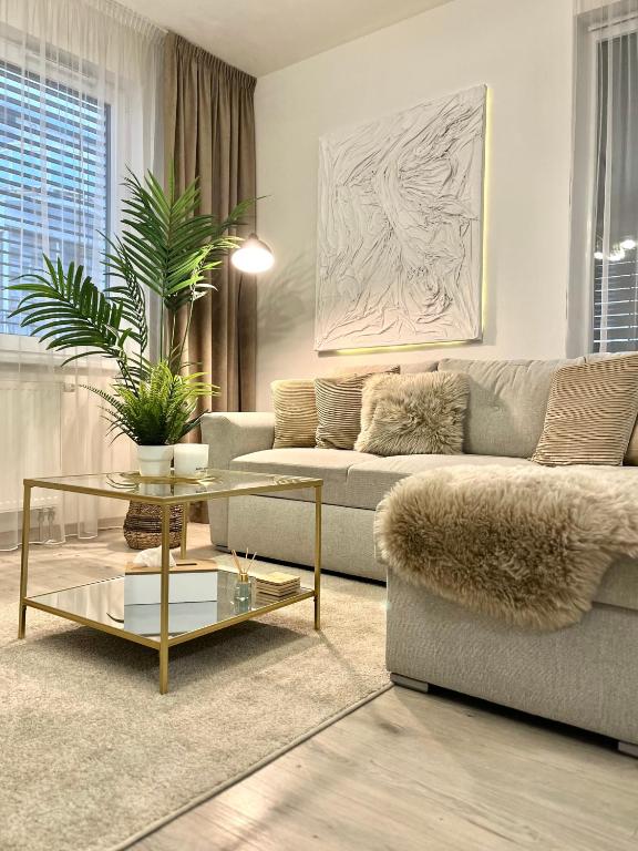 The Elite Suite II downtown AC & garage parking - Bed and Breakfast Bratislava