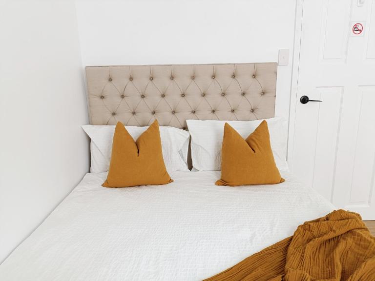 Stunning Queen Room 1Min Walk to Station with 55 Inch TV - B&B Sídney